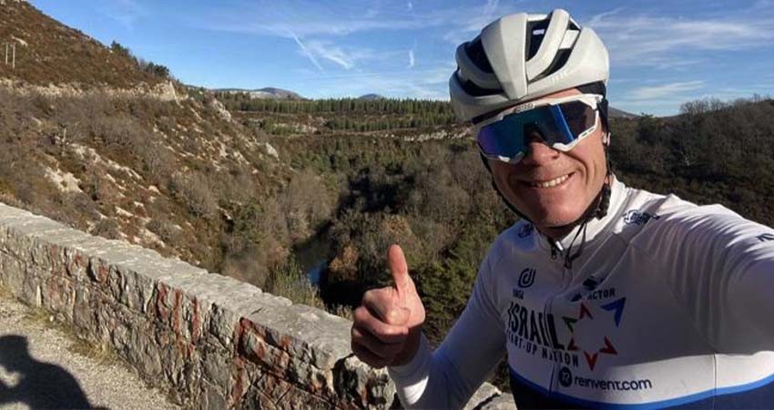 Dolor en la rodilla aplaza el regreso de Chris Froome Dolor en la rodilla aplaza el regreso de Chris Froome