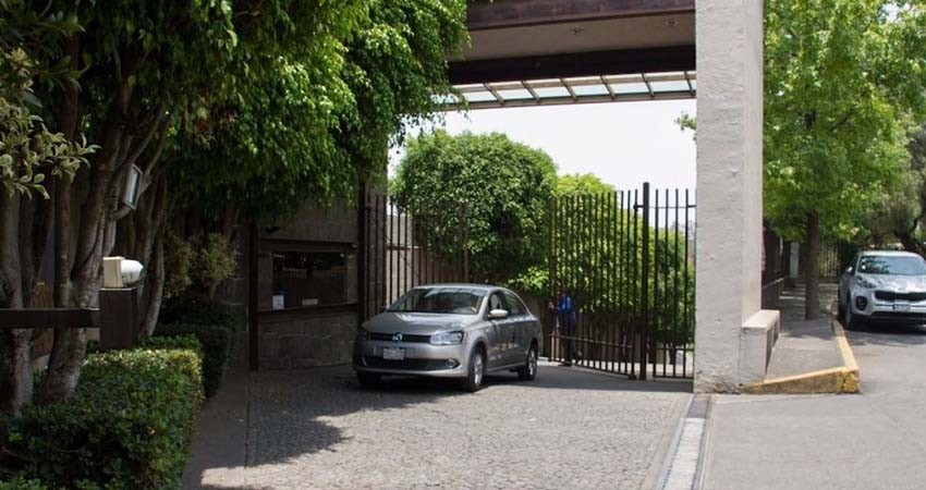 Busca la FGR quitarle residencia a Emilio Lozoya en Lomas de Bezares