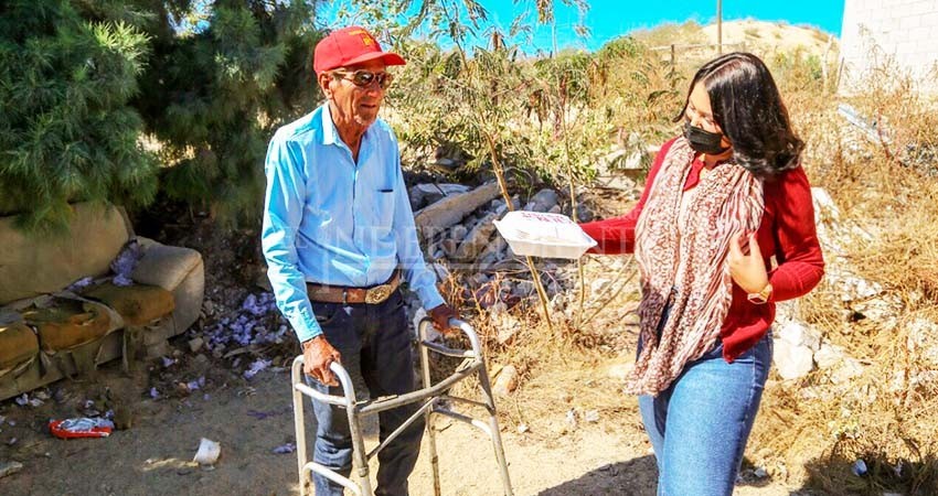 Por pandemia, Casas de Día Los Cabos otorgan alimento a 121 personas adultas mayores hasta sus hogares Por pandemia, Casas de Día Los Cabos otorgan alimento a 121 personas adultas mayores hasta sus hogares