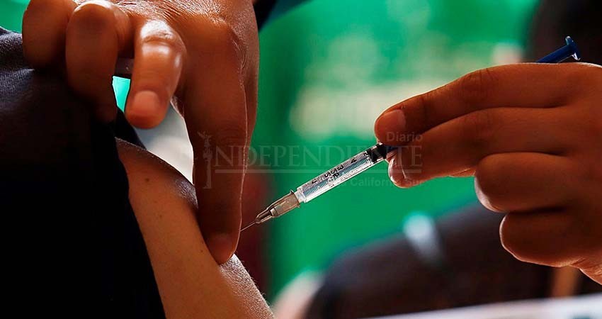 Mañana miércoles inicia vacunación de refuerzo contra Covid-19 para trabajadores de la educación 