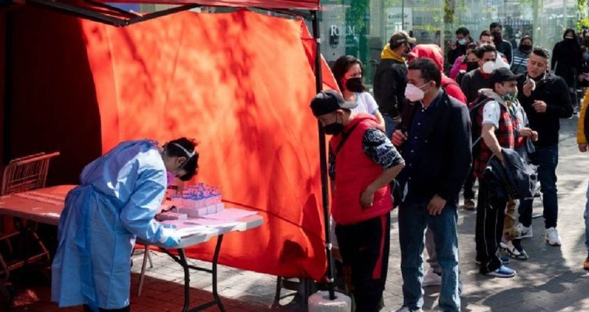 Alertan de riesgos ante aglomeraciones para hacerse prueba de covid
