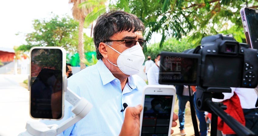 “Los Cabos no debe paralizarse; ser rigurosos en la aplicación de medidas sanitarias es tarea de todos”: Leggs Castro “Los Cabos no debe paralizarse; ser rigurosos en la aplicación de medidas sanitarias es tarea de todos”: Leggs Castro
