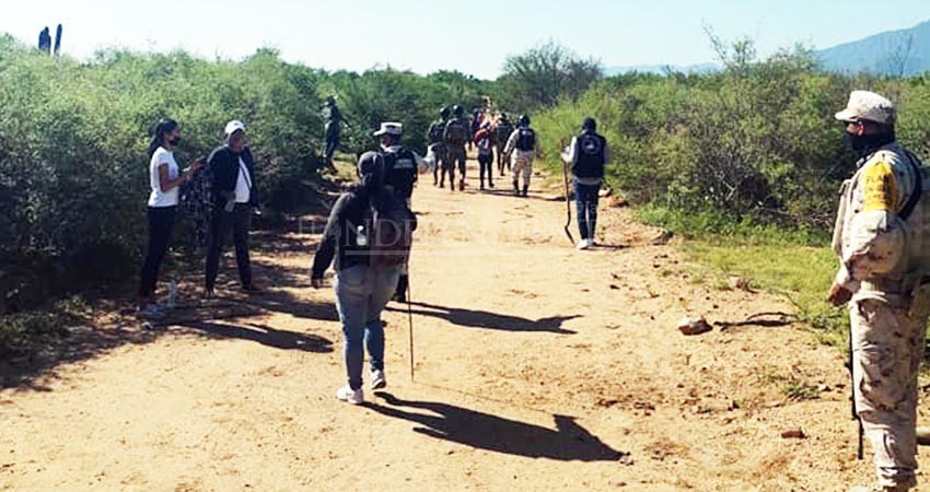 Piden Colectivos de búsqueda a Castro Cosío apoyo para seguir investigación de fosas clandestinas