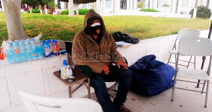 Empeora la salud de ciudadano en huelga de hambre ante TSJE; requiere atención médica Empeora la salud de ciudadano en huelga de hambre ante TSJE; requiere atención médica