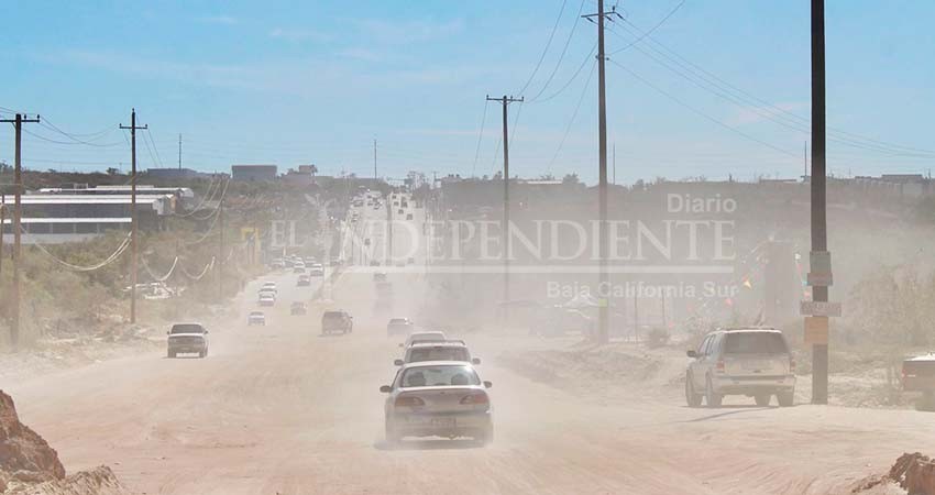 Al menos dos calles en cada delegación serán pavimentadas este 2022: Leggs