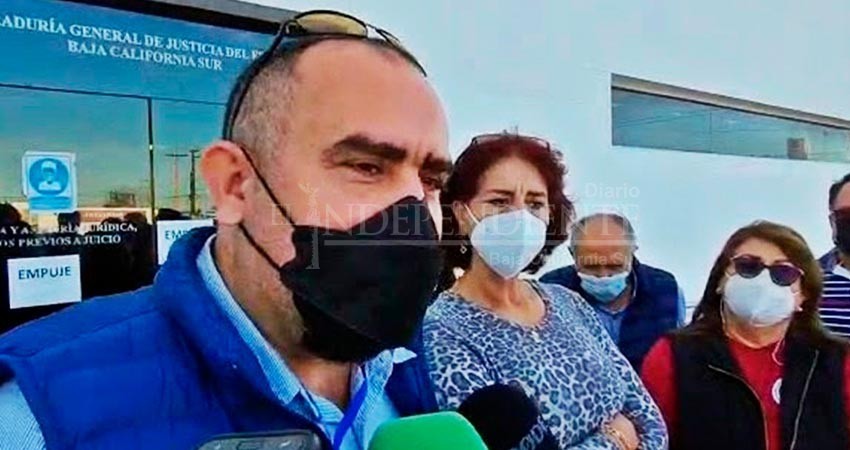 “Somos cientos los jubilados defraudados por la caja de ahorro del SNTE”: presentan denuncias penales “Somos cientos los jubilados defraudados por la caja de ahorro del SNTE”: presentan denuncias penales
