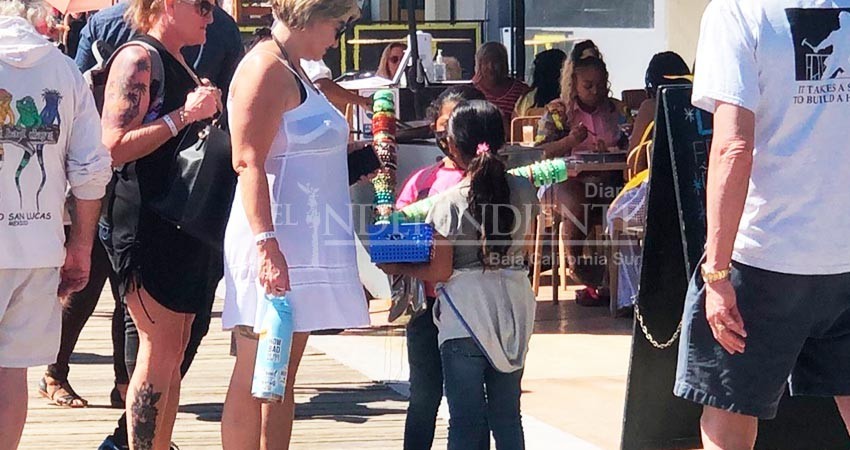 Aumenta presencia de menores trabajando en Marina y El Médano de CSL