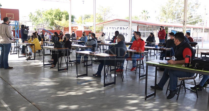 Más de 8 mil docentes en BCS, reflexionaron sobre cálculo mental en consejo técnico escolar