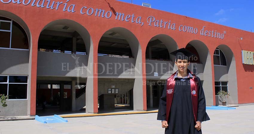 Egresa una generación más de la UABCS
