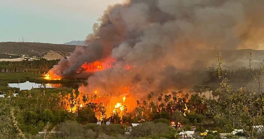 22 familias evacuadas y 45 casas siniestradas por incendio en Santiago