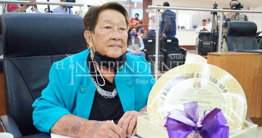 Reconoce el Congreso Sudcaliforniano a María Luisa Salcedo, primera diputada constituyente en México