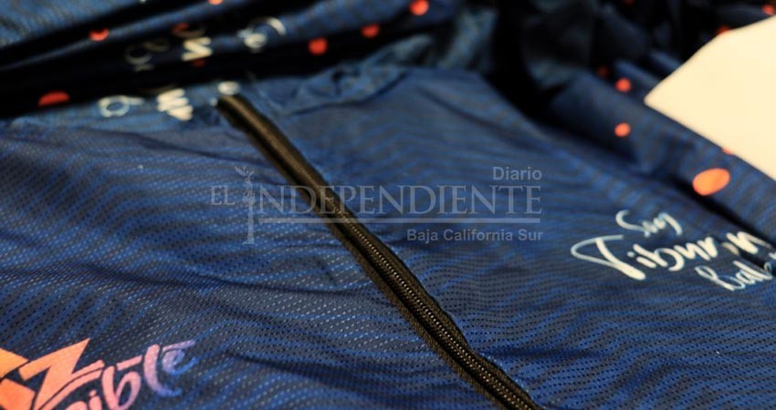 Inicia la entrega de rompevientos del Tiburón Ballena