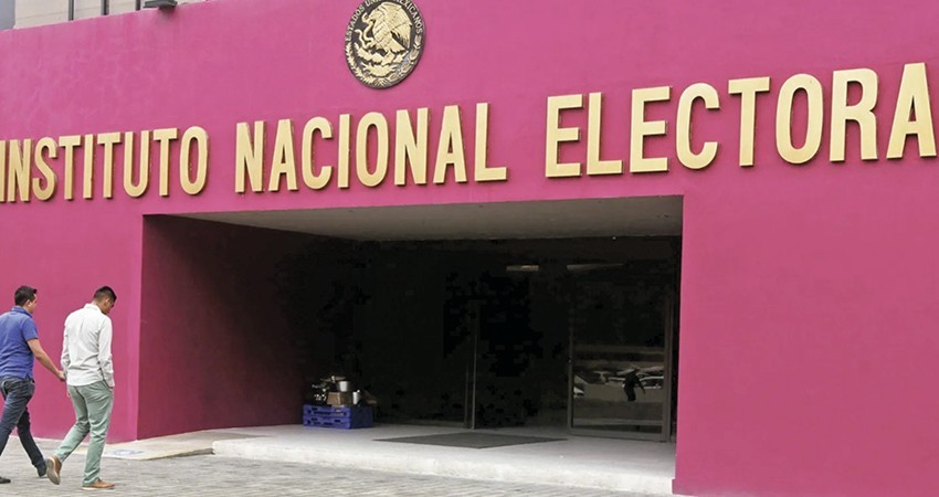 Baja el INE propaganda de Presidencia; no aplicará el decreto fast track para revocación Baja el INE propaganda de Presidencia; no aplicará el decreto fast track para revocación