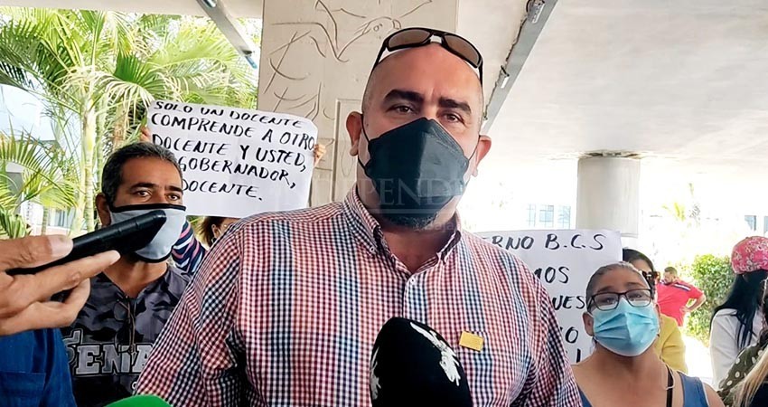 Consiguen maestros pago de jubilación en plazos