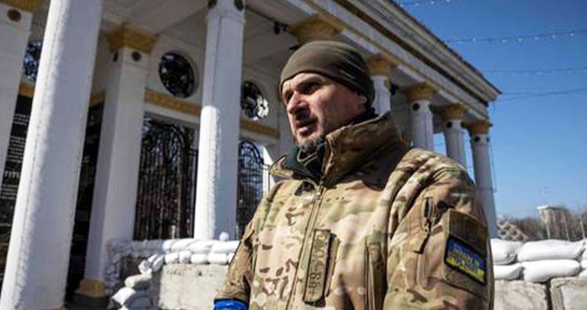 En tiempos de guerra no importa si eres cineasta, todos somos soldados En tiempos de guerra no importa si eres cineasta, todos somos soldados