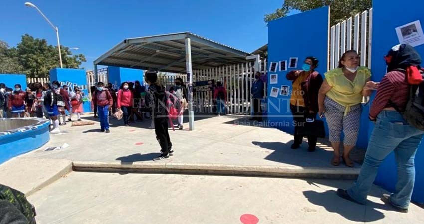 Continúan las denuncias hacia maestros de Secundaria 35 de CSL por acoso Continúan las denuncias hacia maestros de Secundaria 35 de CSL por acoso