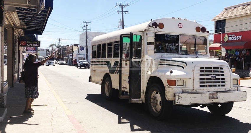 De mal en peor transporte público en colonias de CSL De mal en peor transporte público en colonias de CSL