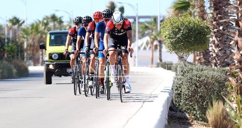 Viajan ciclistas Sudcalifornianos al macro-regional en Aguascalientes