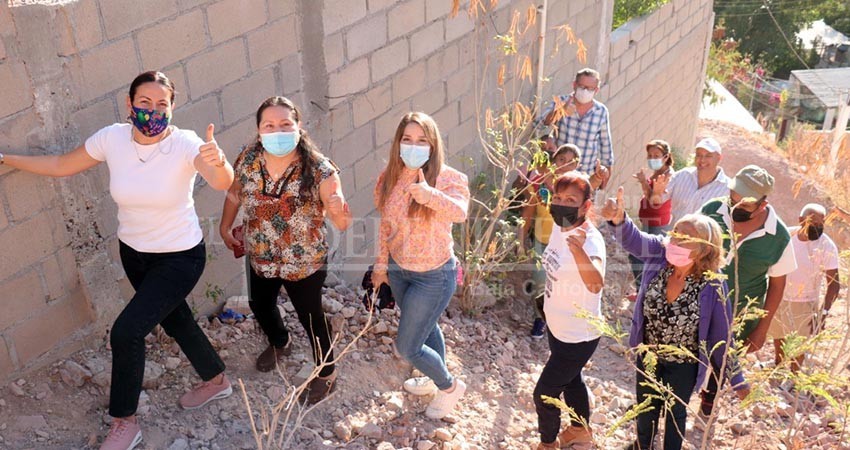 Atiende alcaldesa Quiroga Romero a vecinos de la colonia Loma Linda