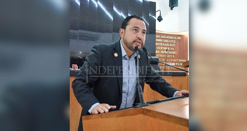 Expone legislador de manera pública el desaseo financiero de la pasada legislatura