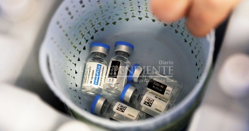 En riesgo de caducar casi 22 mil vacunas contra Covid- 19 en BCS