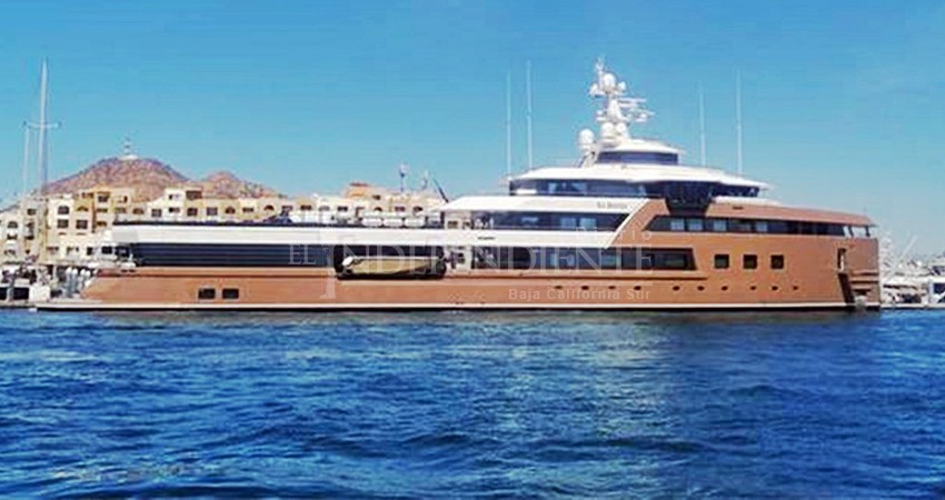 “Desaparece” megayate de millonario ruso; su último puerto fue Los Cabos