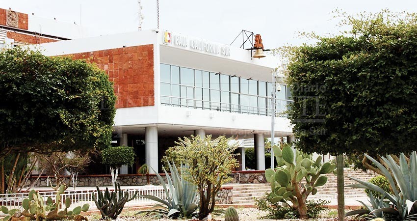 Presenta Contraloría de BCS demandas contra funcionarios públicos