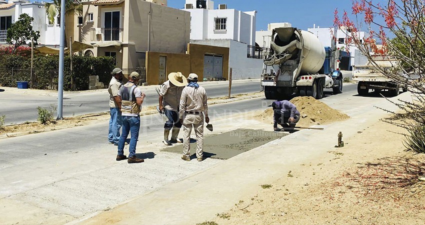 Más de 400 baches se han restaurado en Los Cabos a través del programa bacheo que promueve el Oomsapas