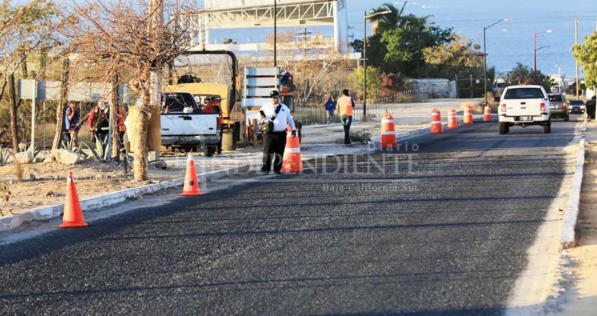 Inicia Ayto Los Cabos trabajos de reencarpetado asfáltico en el Tezal