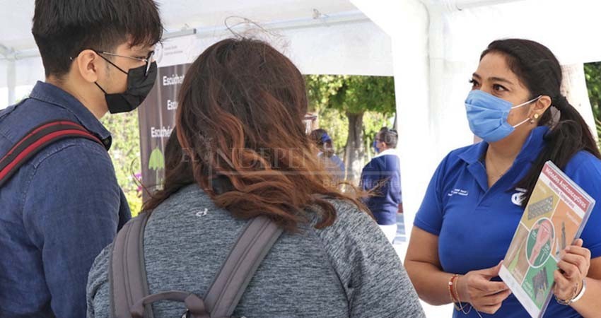 SSA desarrolla feria de prevención del embarazo no planeado con universitarios
