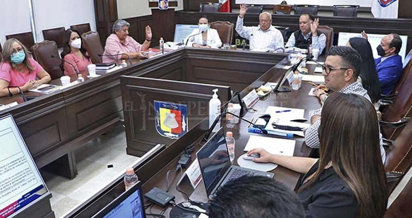 Trabajamos en la construcción de un sistema de salud centrado en la persona: Castro Cosío