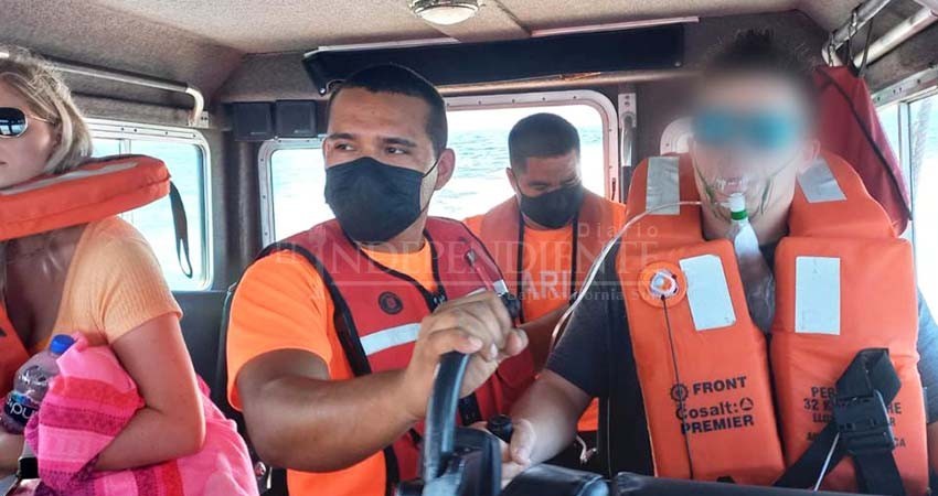 Por complicaciones de salud, extranjero es apoyado medicamente por personal naval en CSL