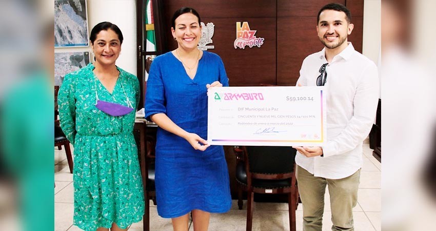 Recibe DIF Municipal La Paz un donativo de 59 mil pesos de campaña de redondeo