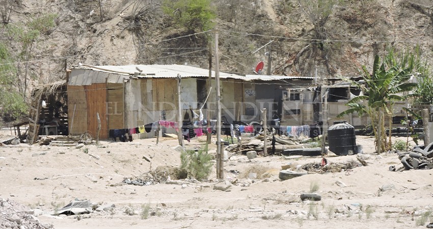 Sin reserva territorial BCS para familias vulnerables: Castro Cosío