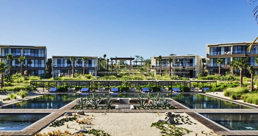 Trabajadores de Four Seasons entraron en paro técnico; les roban las propinas Trabajadores de Four Seasons entraron en paro técnico; les roban las propinas