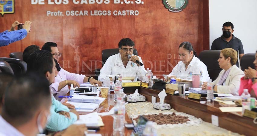 Oscar Leggs Castro reitera su determinación de trabajar para garantizar el libre acceso a las playas de Los Cabos Oscar Leggs Castro reitera su determinación de trabajar para garantizar el libre acceso a las playas de Los Cabos