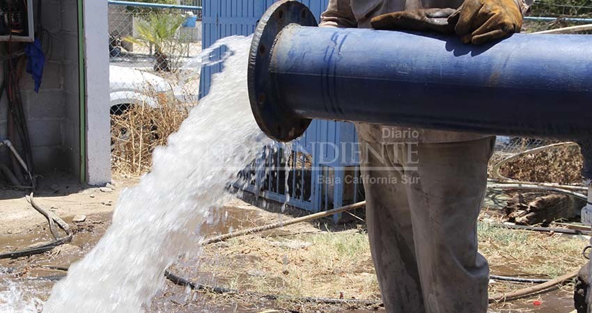 Reparan pozo de agua que había dejado sin agua a 16 colonias de La Paz