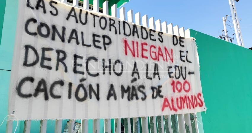Protestan docentes de CONALEP en SJC