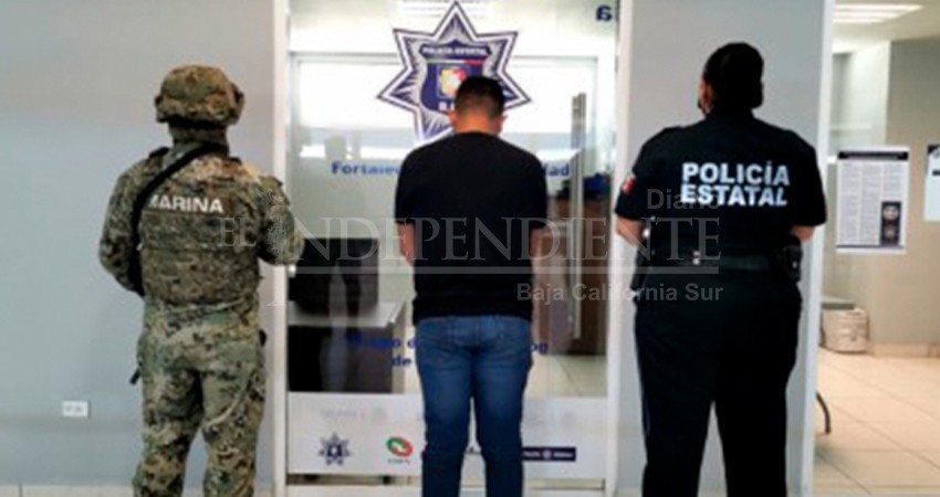 Por robo agravado detiene PEP a una persona en Puerto Pichilingue