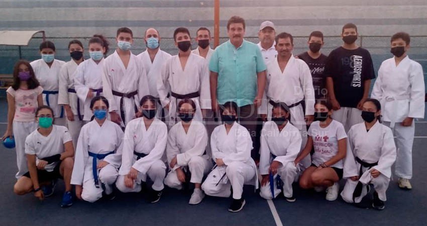 Reconoce INSUDE a jóvenes deportistas