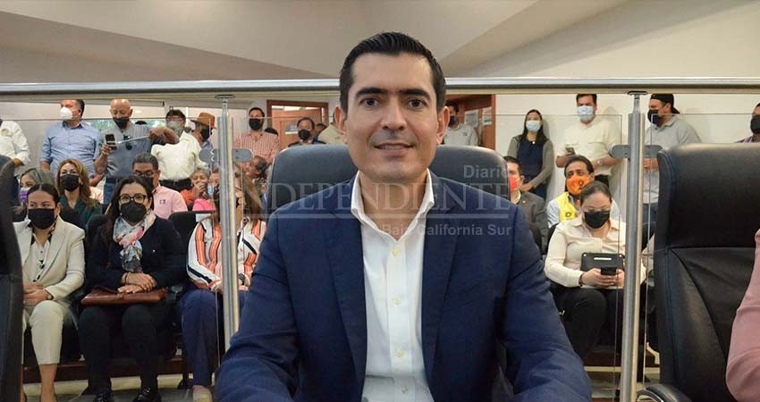 Que se reconozca el Servicio Social como experiencia laboral, propone el diputado Mares Aguilar
