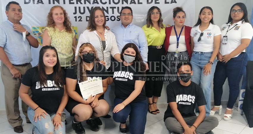 Participan estudiantes de UABCS en debate organizado por el Ayuntamiento Los Cabos