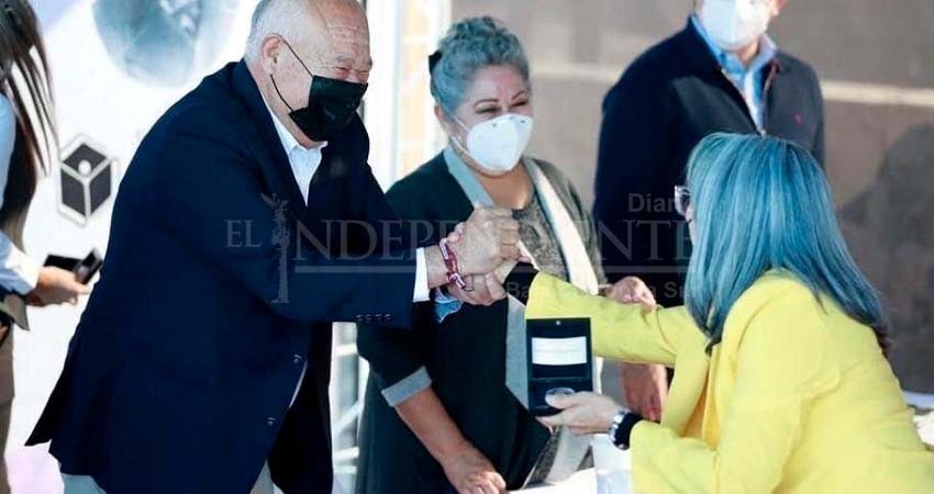 No está en mis manos la basificación de más de 2 mil trabajadores del sector educativo: Víctor Castro