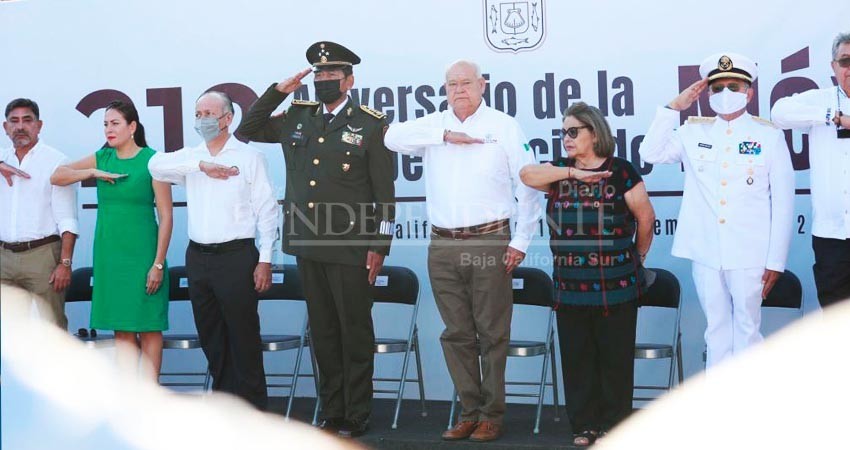 Castro Cosío encabeza conmemoración del CCXII aniversario de la Independencia de México