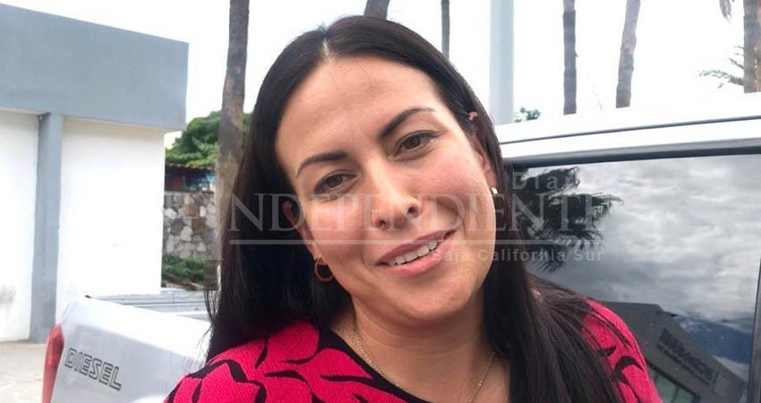 No sería posible pagar daños que ocasionan baches a vehículos: Milena Quiroga