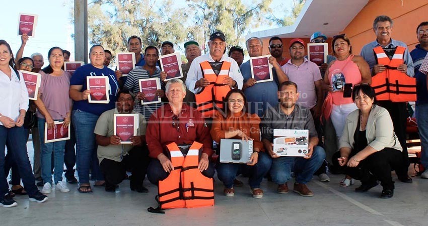 Reciben productores pesqueros y acuícolas de Puerto San Carlos apoyos por 2.5 MDP Reciben productores pesqueros y acuícolas de Puerto San Carlos apoyos por 2.5 MDP