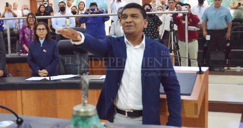 Asume el cargo de diputado el suplente de Pérez Cayetano Asume el cargo de diputado el suplente de Pérez Cayetano