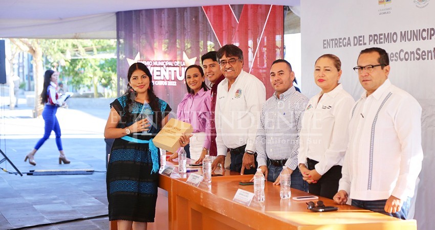 Reconoce Gobierno de Los Cabos a jóvenes destacados, con el Premio Municipal de la Juventud 2022