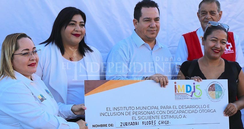 A través del programa “Emprender Sin Barreras”, IMDIS Los Cabos beneficia a 27 familias del municipio