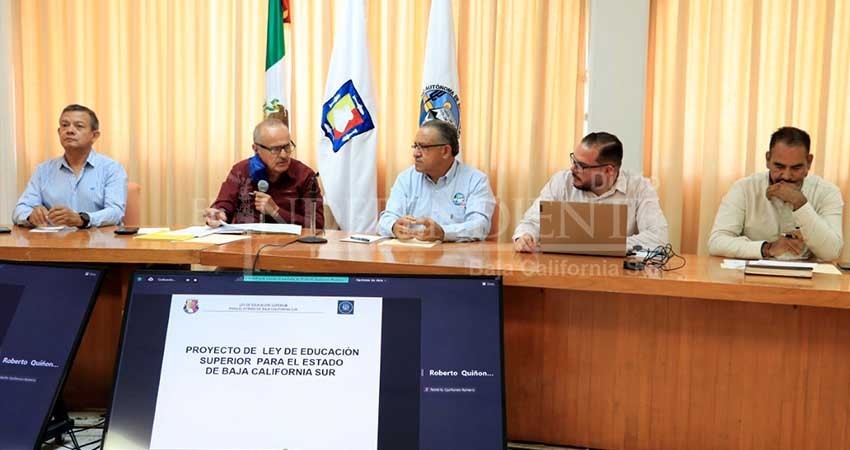 Sesiona en la UABCS la Comisión Estatal para la Planeación de la Educación Superior